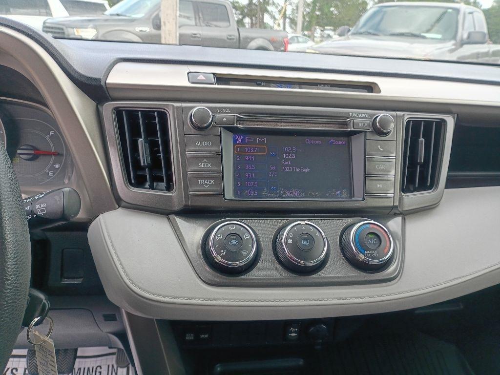 Toyota RAV4 LE FWD 2013