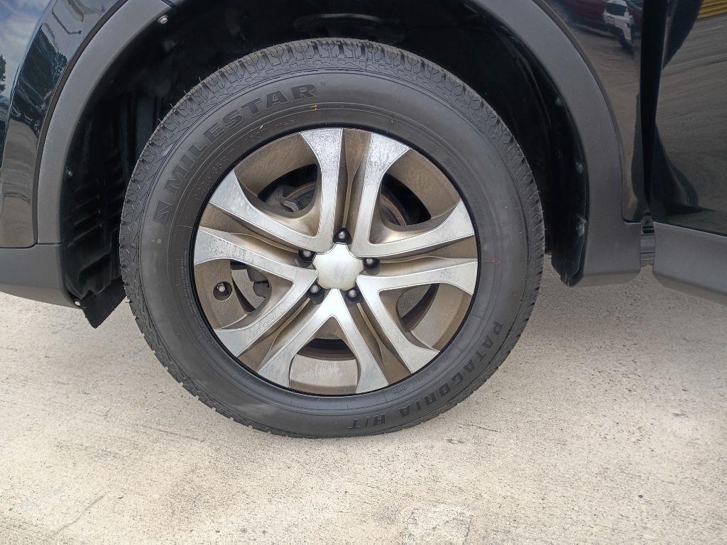Toyota RAV4 LE FWD 2013