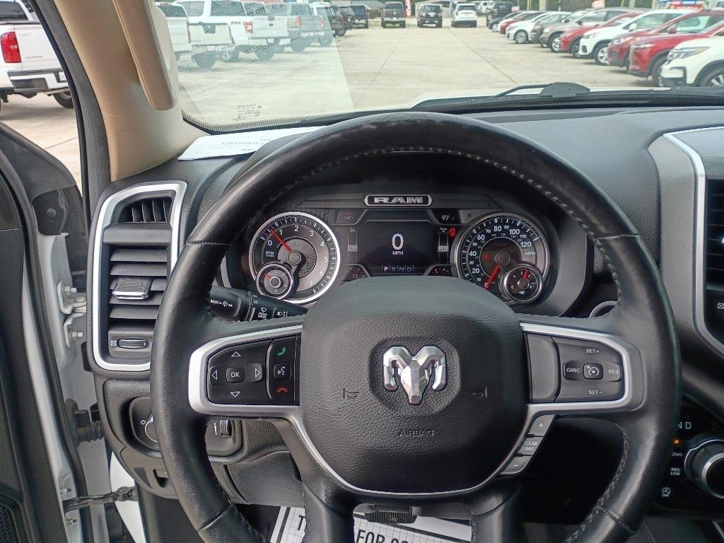 RAM 1500 Big Horn Crew Cab SWB 4WD 2020