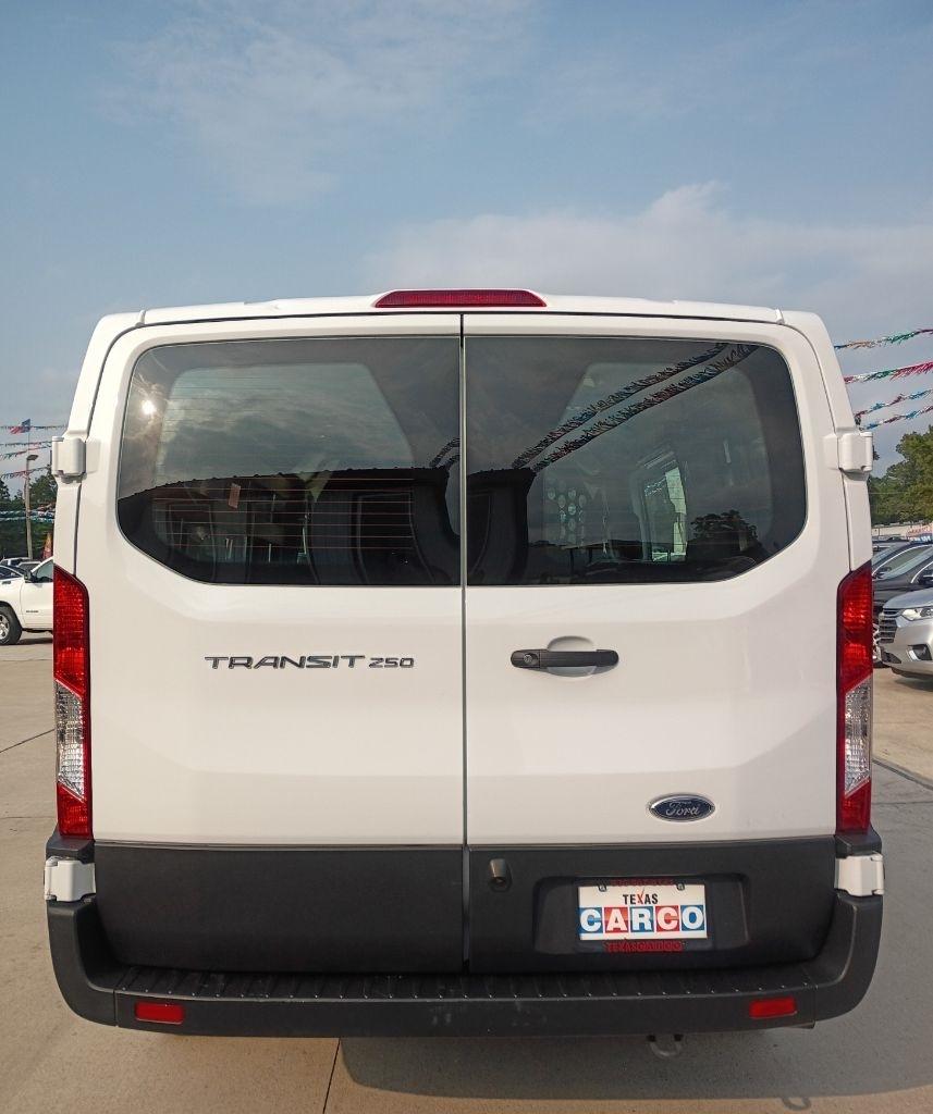 Ford Transit 250 Van 2025