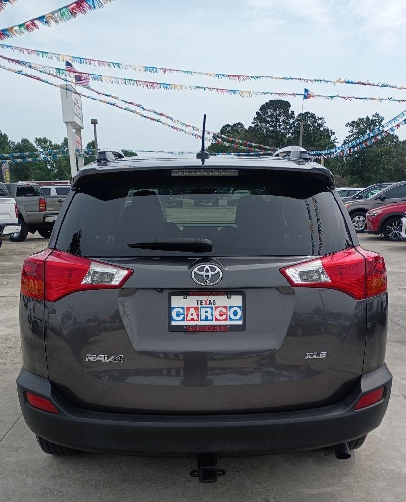 Toyota RAV4 XLE FWD 2015