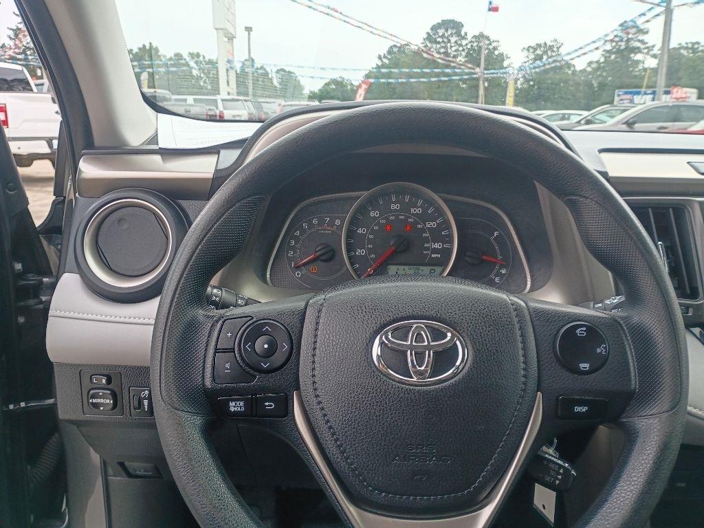Toyota RAV4 XLE FWD 2015