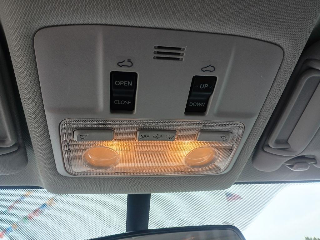 Toyota RAV4 XLE FWD 2015