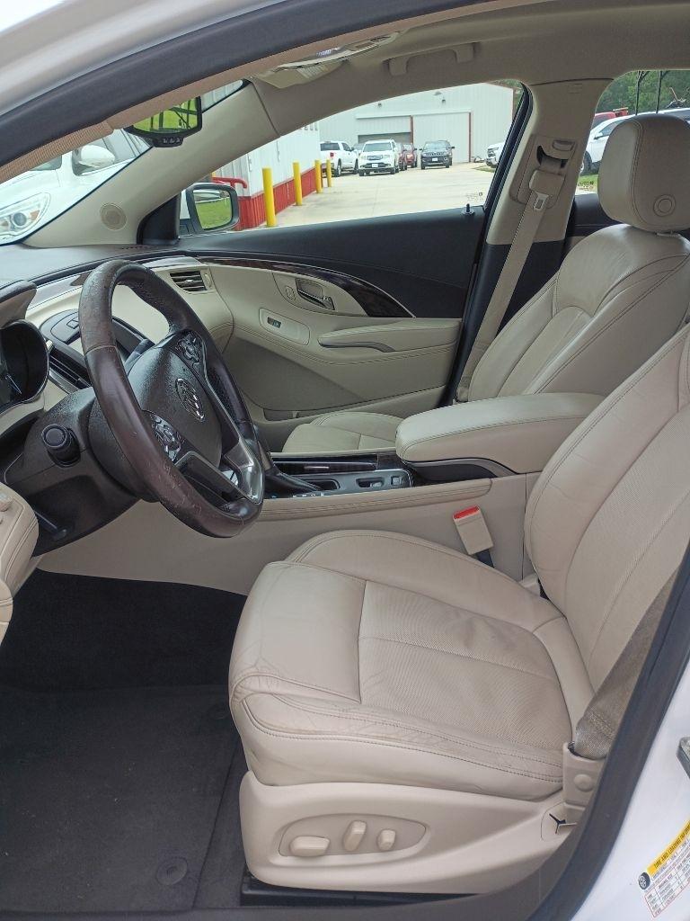 Buick LaCrosse Premium Package 2, w/Leather 2015