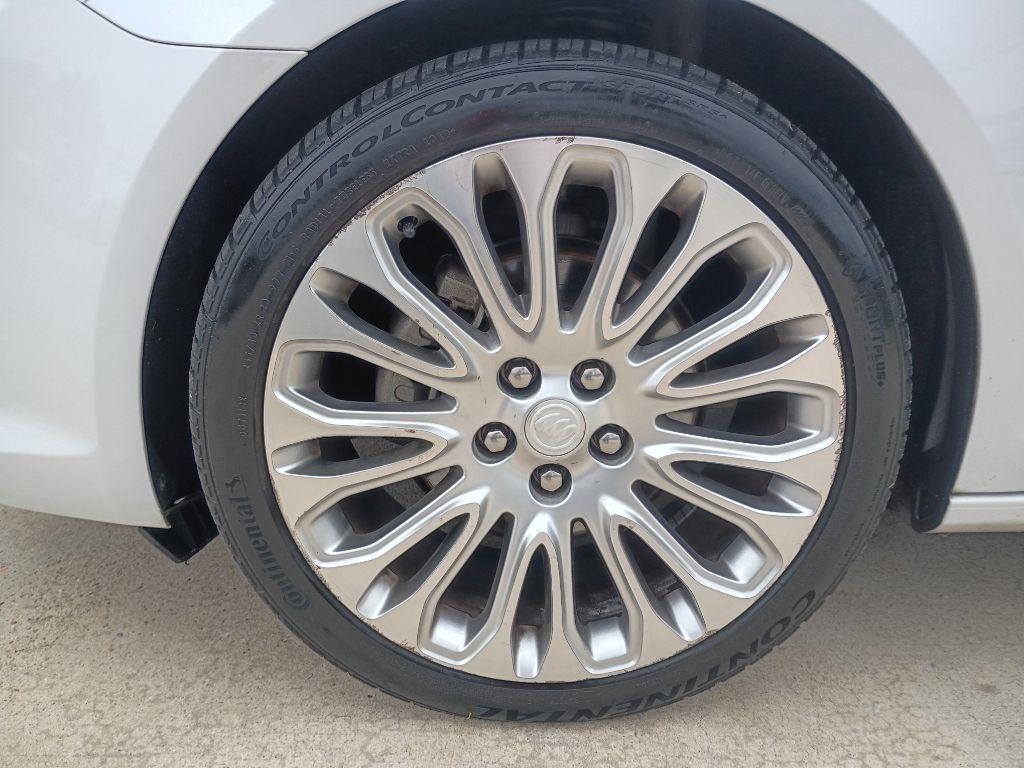 Buick LaCrosse Premium Package 2, w/Leather 2015
