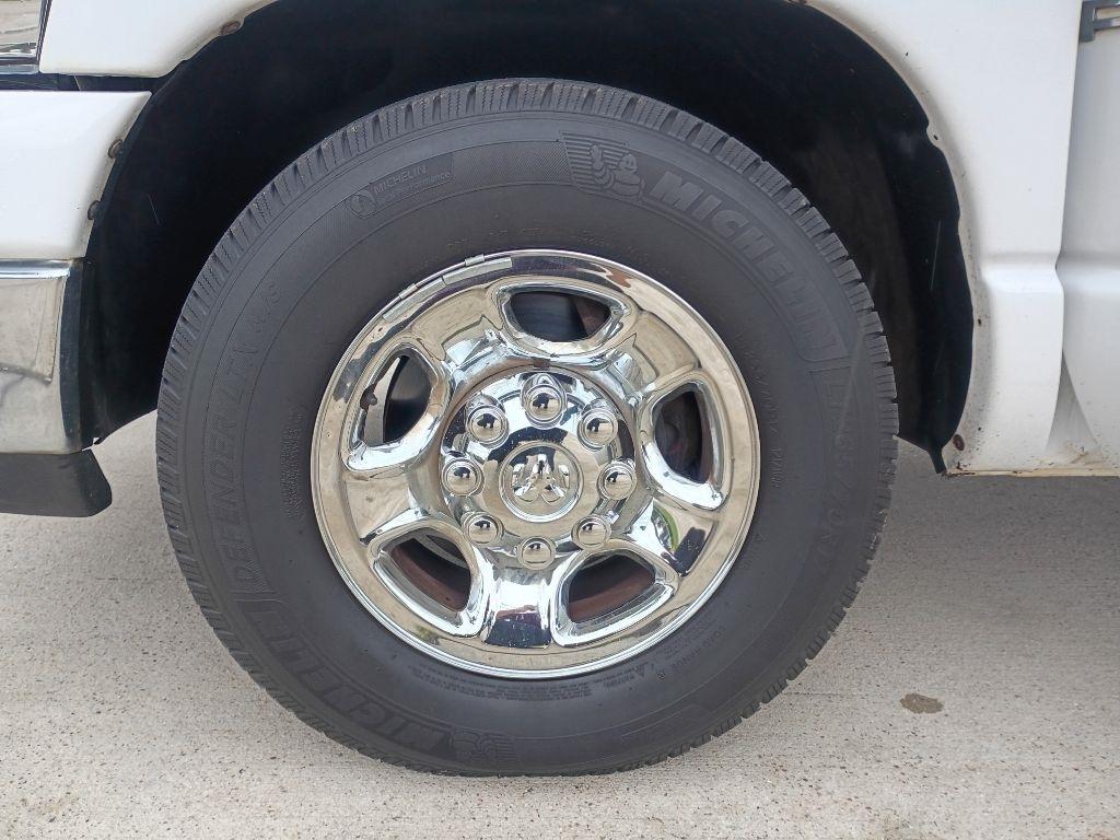 Dodge Ram 2500 Laramie Mega Cab 2WD 2006