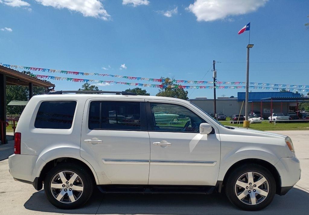 Honda Pilot Touring 2WD 5-Spd AT with DVD 2013