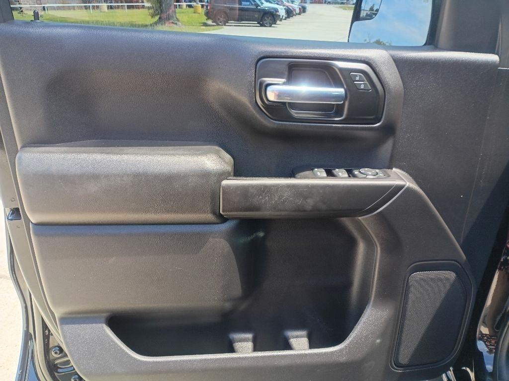 Chevrolet Silverado 1500 Custom Crew Cab Long Box 2WD 2020