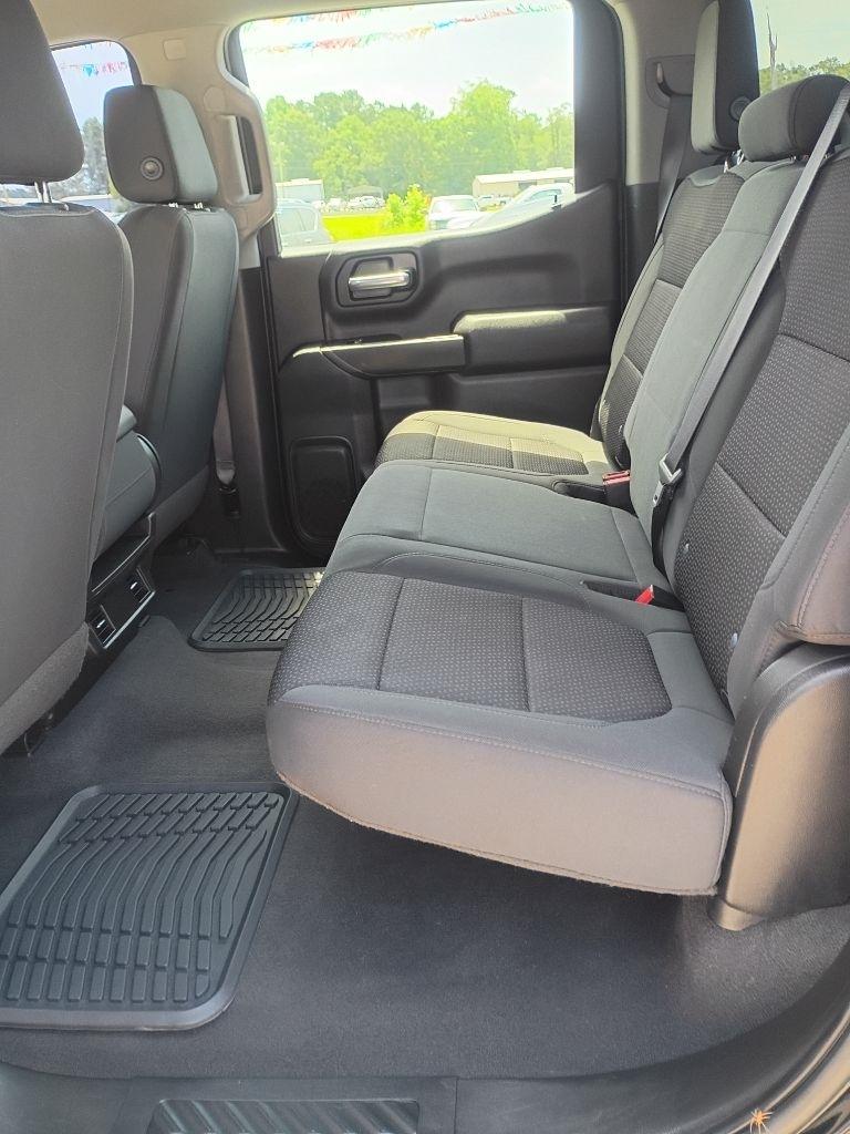Chevrolet Silverado 1500 Custom Crew Cab Long Box 2WD 2020