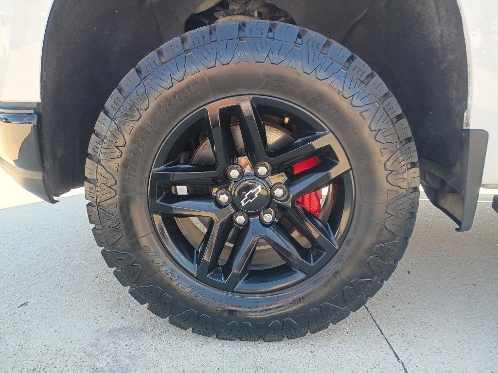 Chevrolet Silverado 1500 Custom Trail Boss Crew Cab Long Box 4WD 2019
