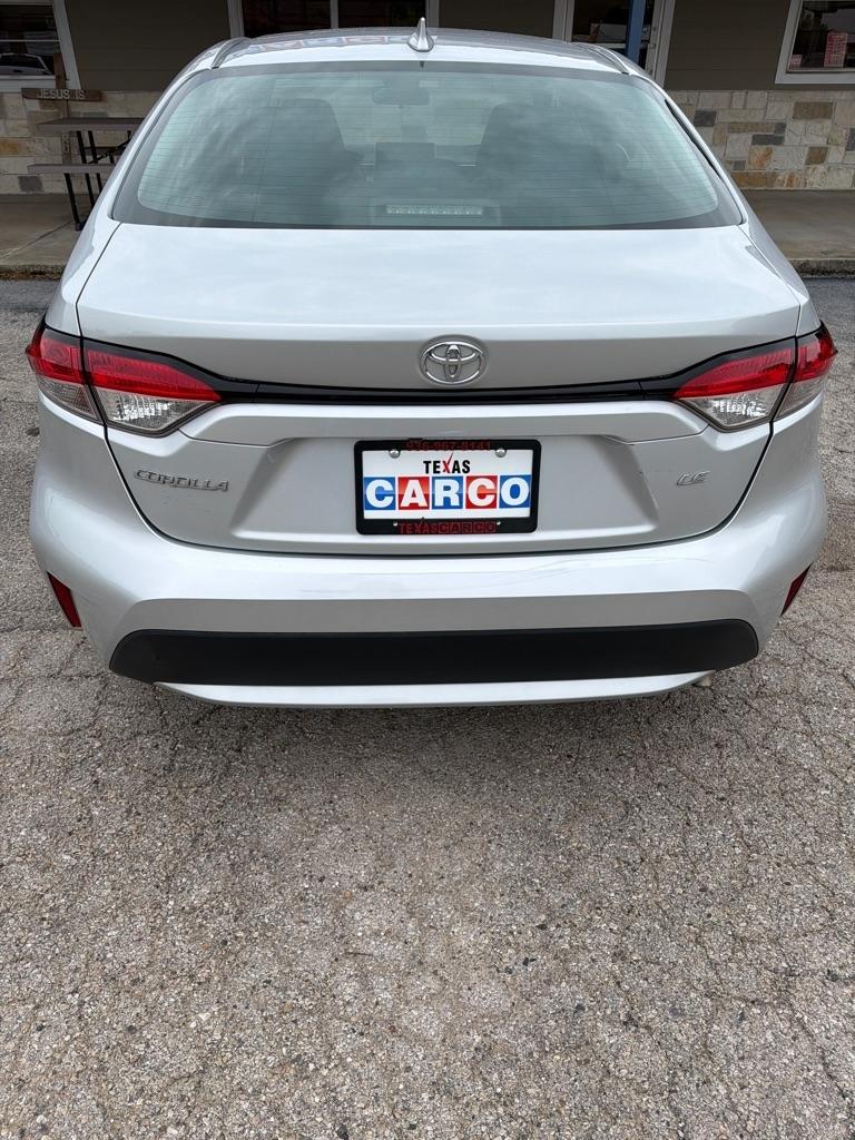 Toyota Corolla LE 2021