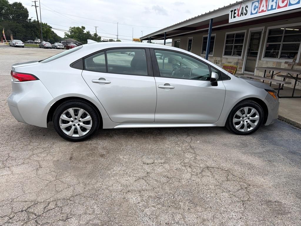 Toyota Corolla LE 2021