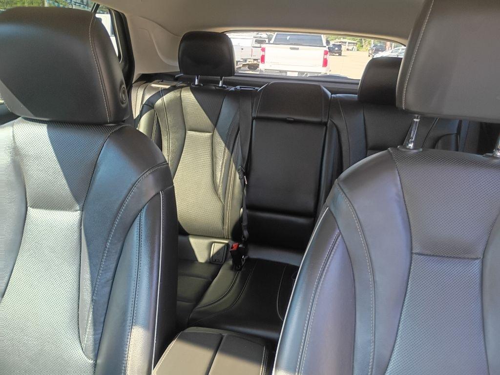 Buick Envision Essense 2021
