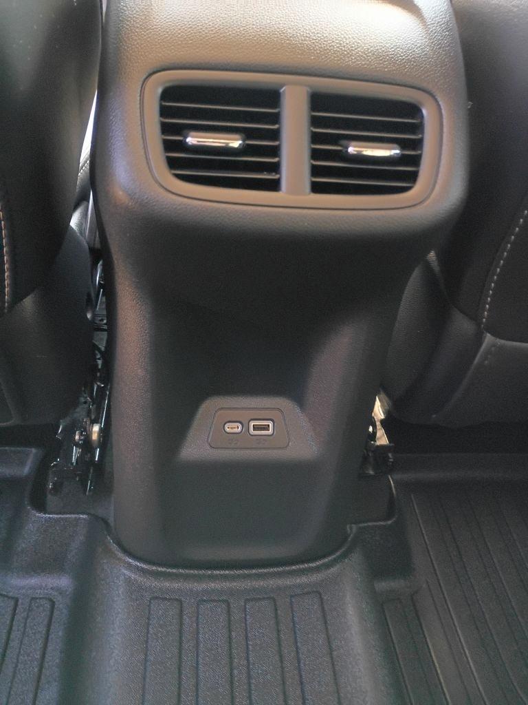 Buick Envision Essense 2021