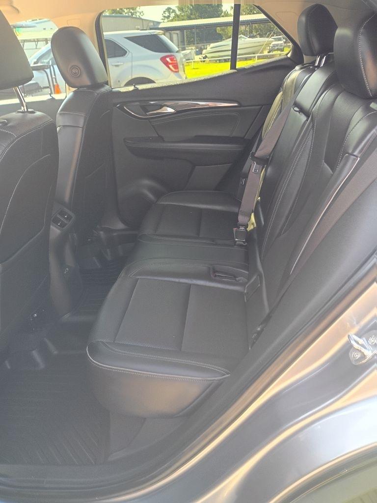 Buick Envision Essense 2021