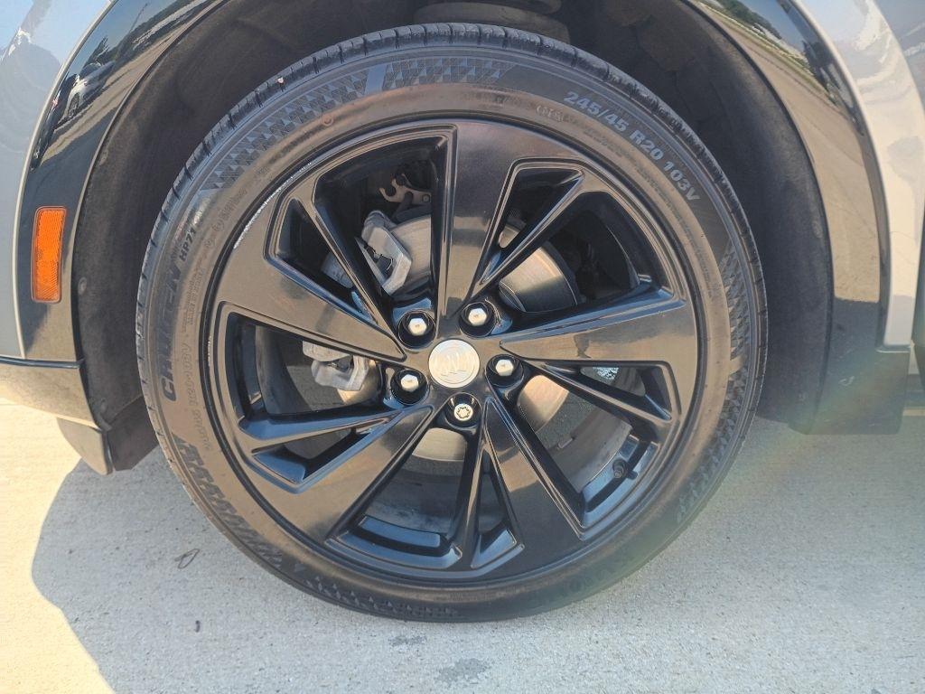 Buick Envision Essense 2021