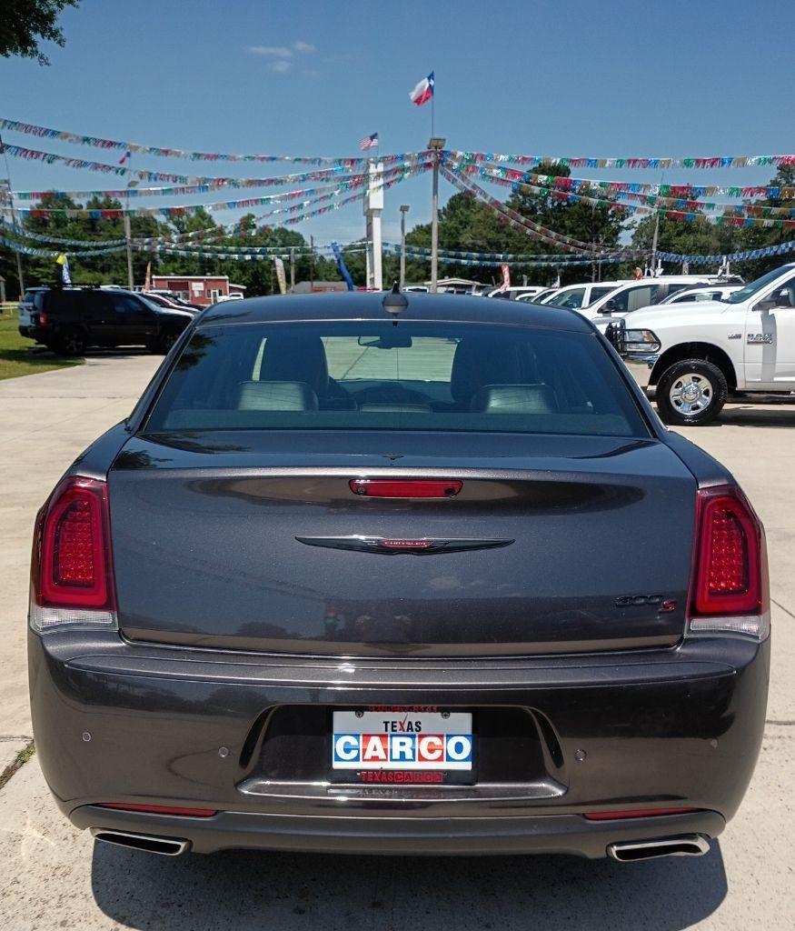 Chrysler 300 S V6 2022