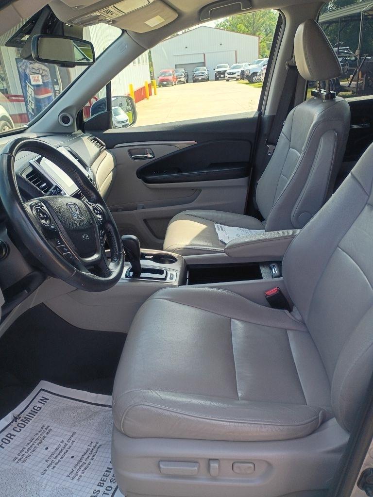 Honda Pilot EX-L w/Honda Sensing 2017