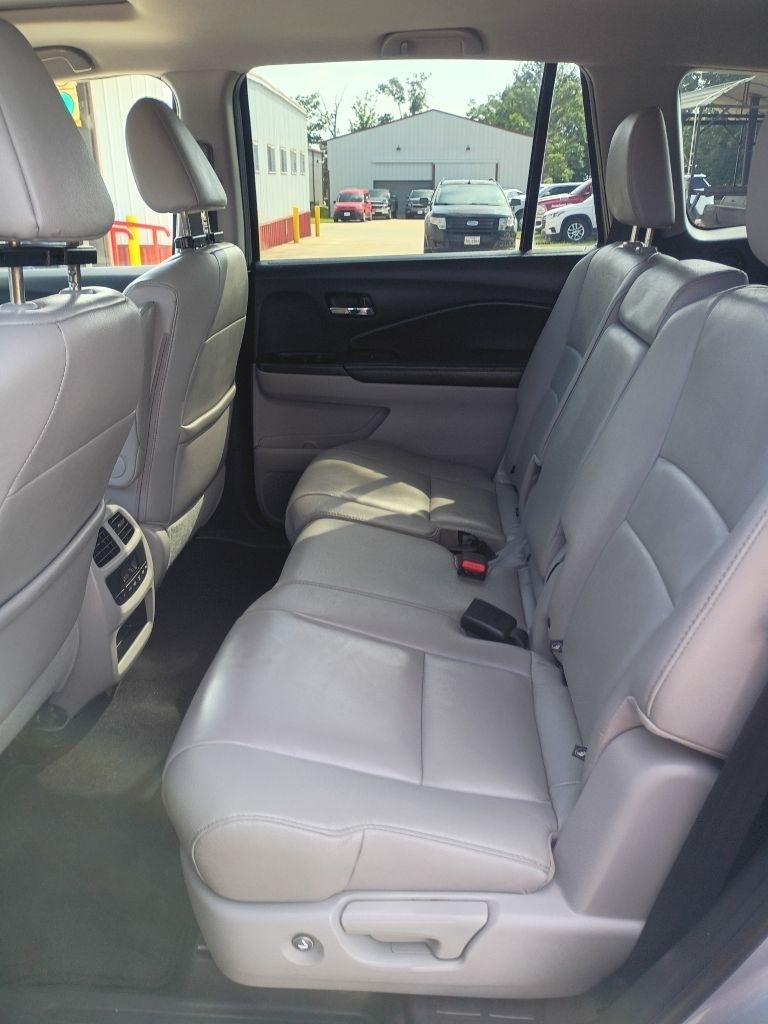 Honda Pilot EX-L w/Honda Sensing 2017