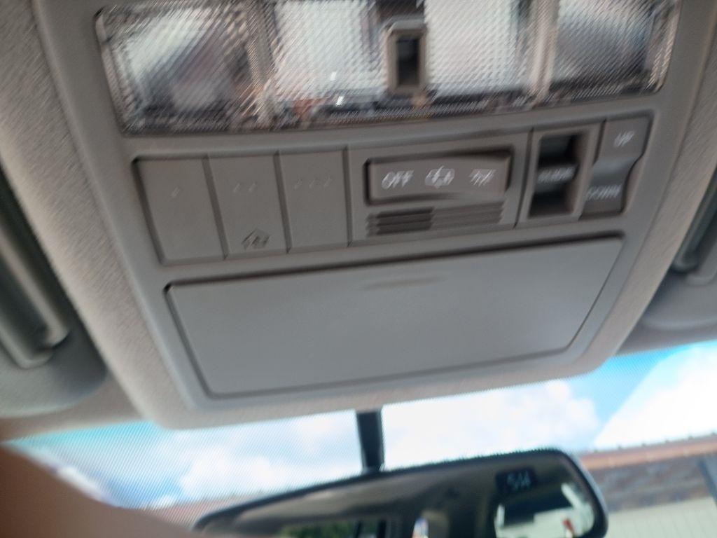 Toyota Highlander Limited 2WD 2009