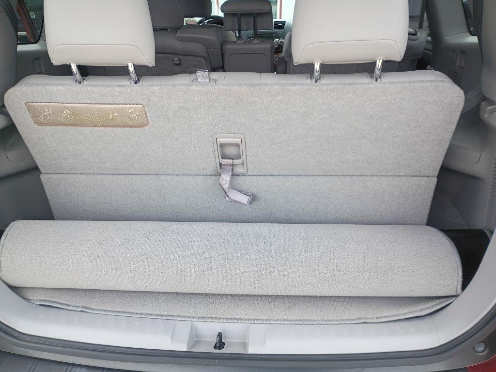 Toyota Highlander Limited 2WD 2009