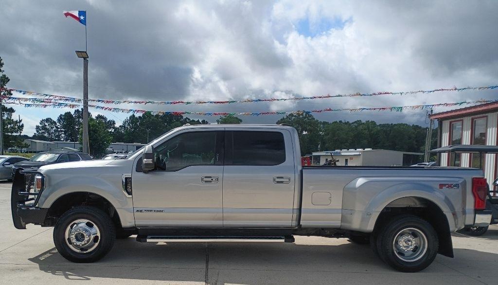 Ford F-350 SD XL Crew Cab Long Bed DRW 4WD 2022