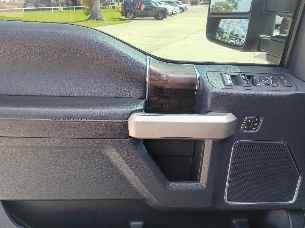 Ford F-350 SD XL Crew Cab Long Bed DRW 4WD 2022