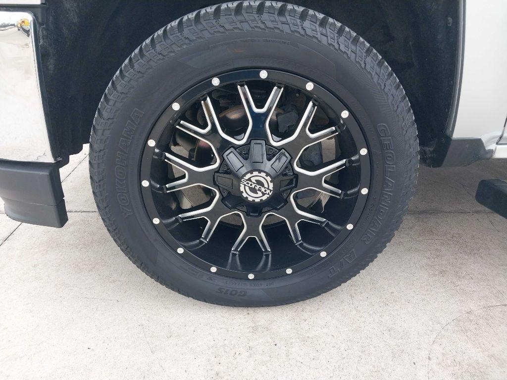 Chevrolet Silverado 1500 LTZ Crew Cab 4WD 2018