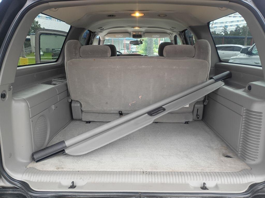 Chevrolet Suburban 1500 2WD 2006