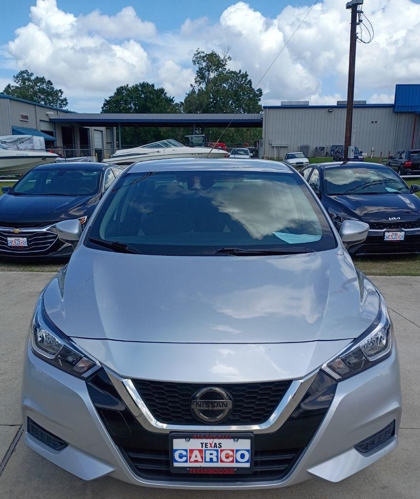 Nissan Versa SV 2021