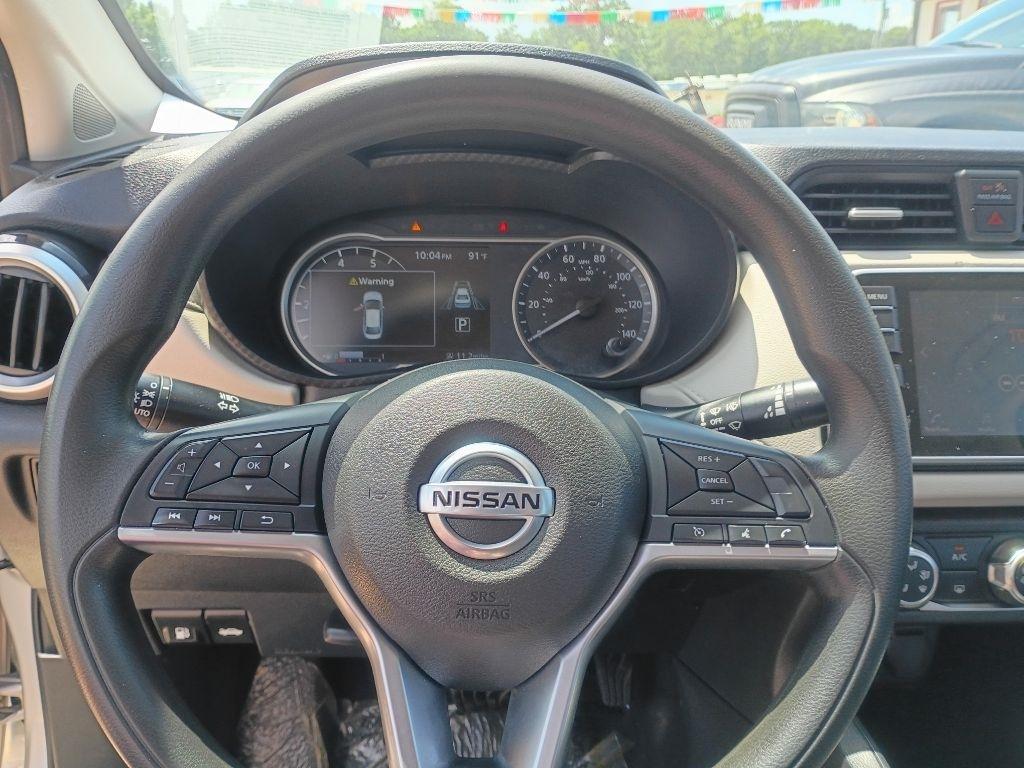 Nissan Versa SV 2021