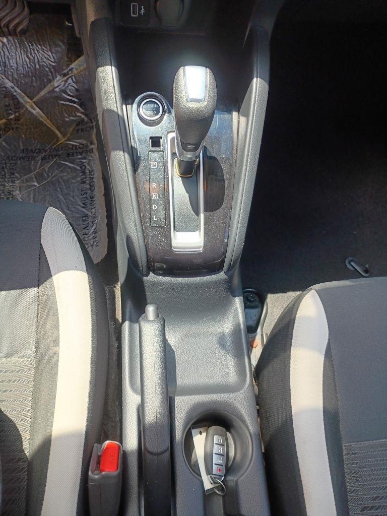 Nissan Versa SV 2021