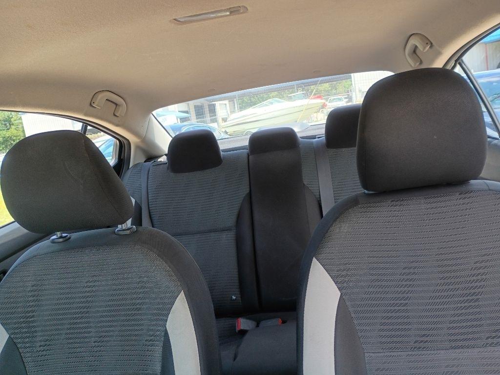 Nissan Versa SV 2021