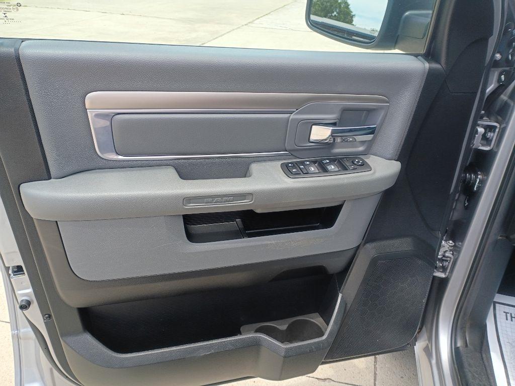 RAM 1500 Classic Tradesman Crew Cab LWB 4WD 2019