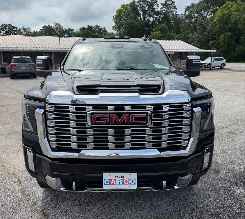 GMC Sierra 2500HD Denali Crew Cab 4WD SB 2026