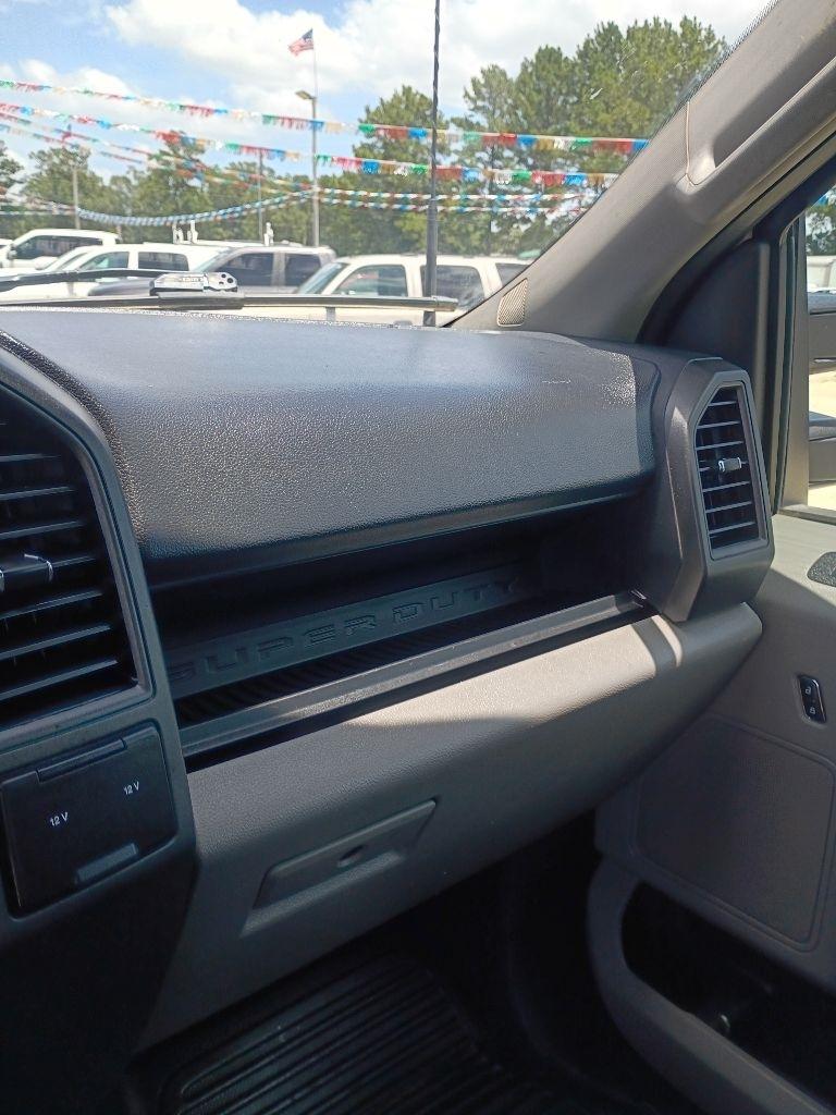 Ford F-250 SD Platinum Crew Cab 4WD 2022