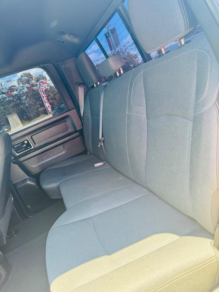 RAM 3500 Tradesman Crew Cab 4WD DRW 2021