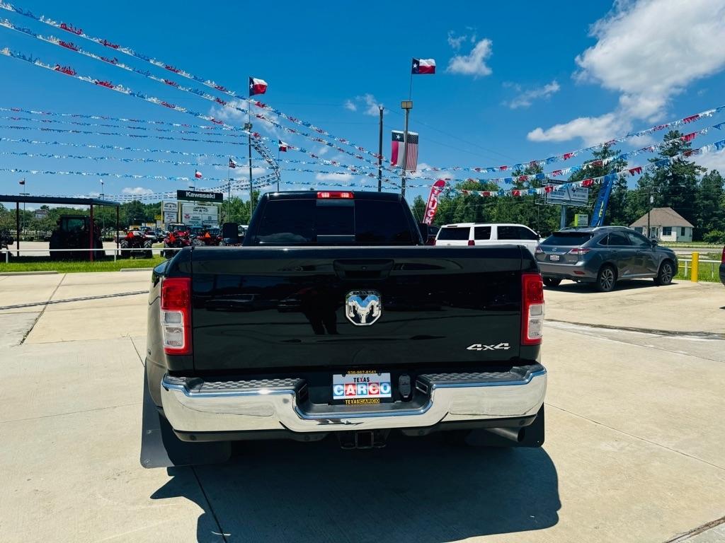 RAM 3500 Tradesman Crew Cab 4WD DRW 2021