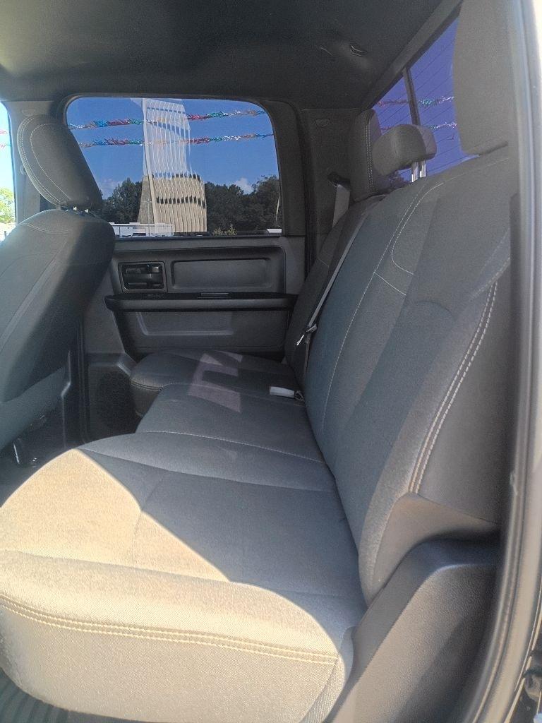 RAM 3500 Tradesman Crew Cab 4WD DRW 2021