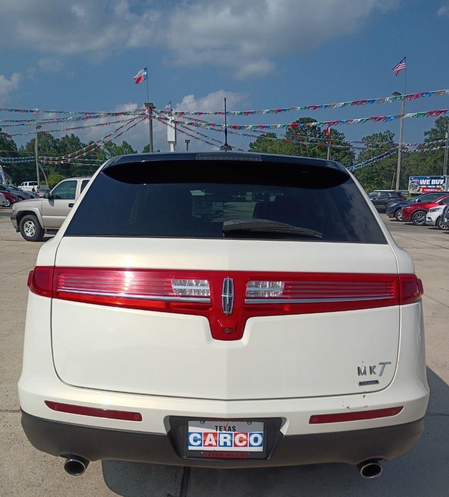 Lincoln MKT 3.5L with EcoBoost AWD 2013