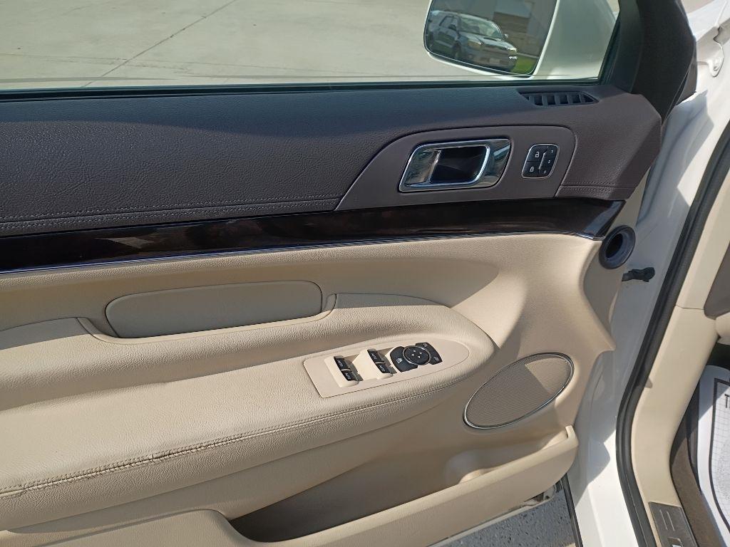 Lincoln MKT 3.5L with EcoBoost AWD 2013