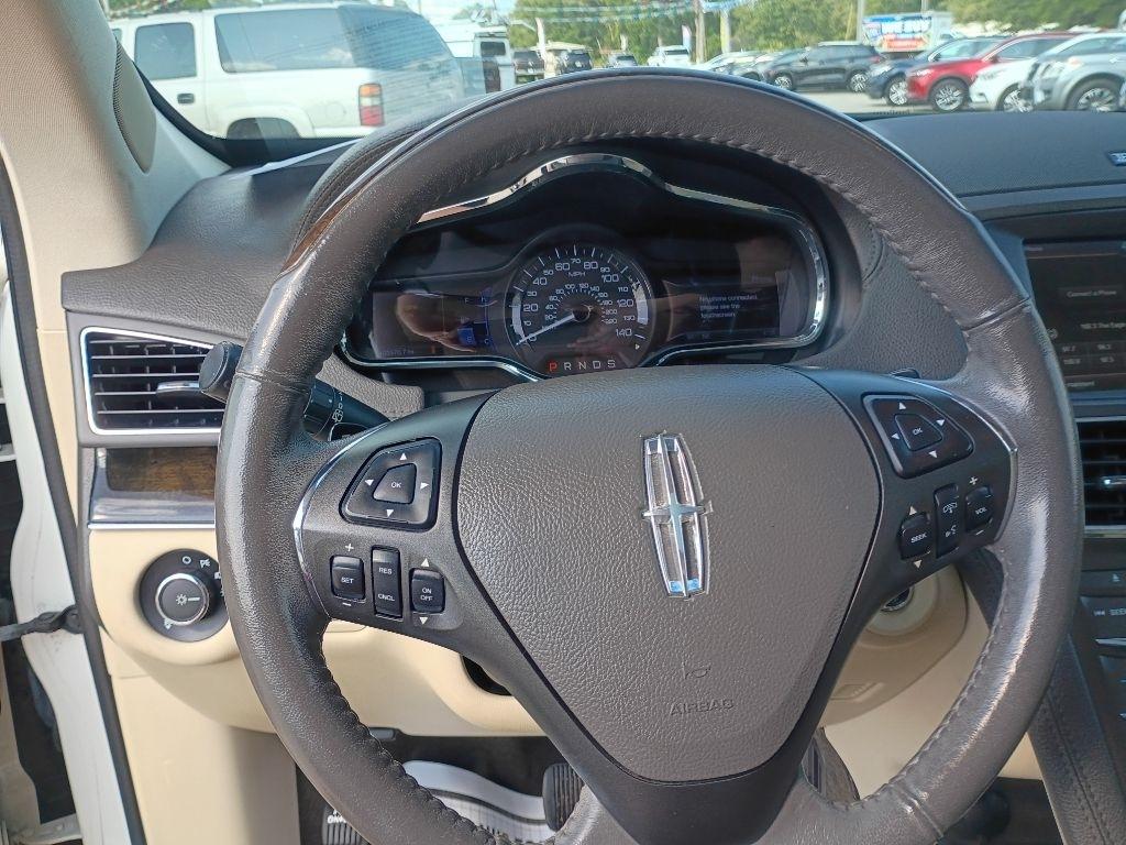 Lincoln MKT 3.5L with EcoBoost AWD 2013