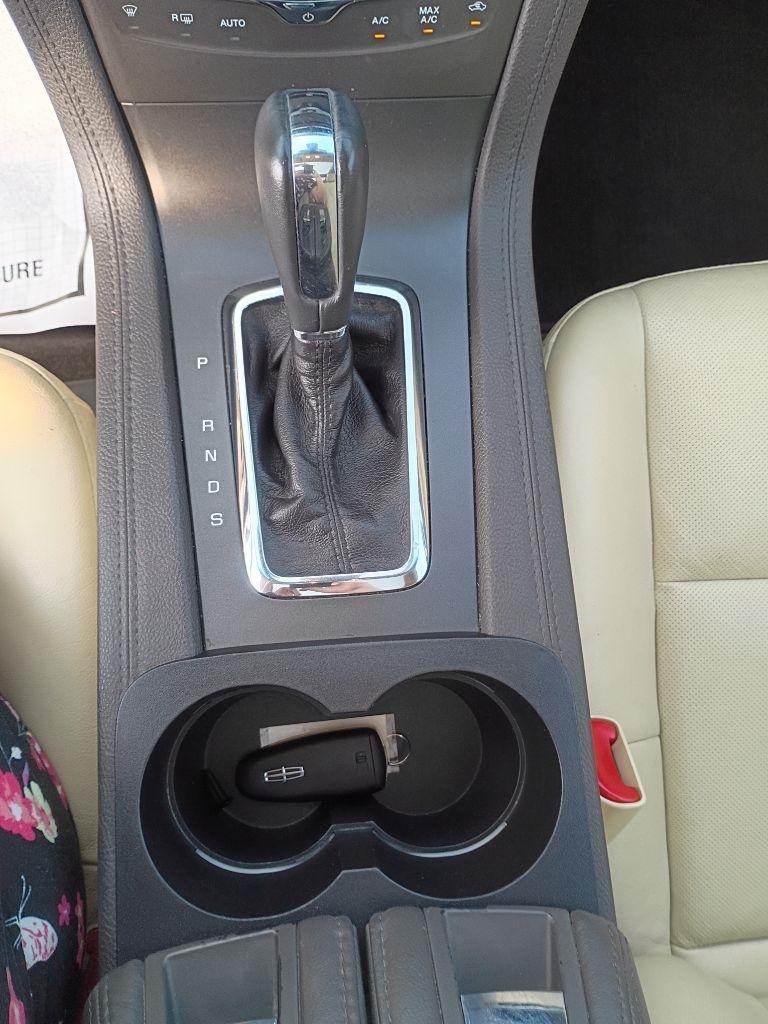 Lincoln MKT 3.5L with EcoBoost AWD 2013
