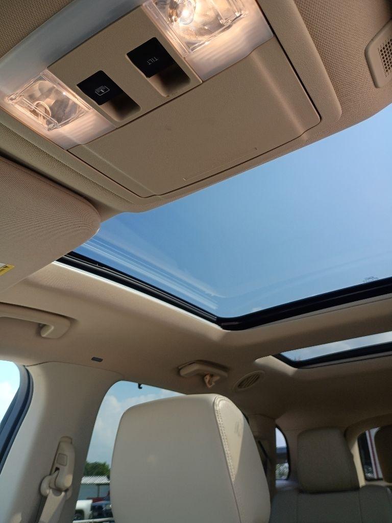 Lincoln MKT 3.5L with EcoBoost AWD 2013