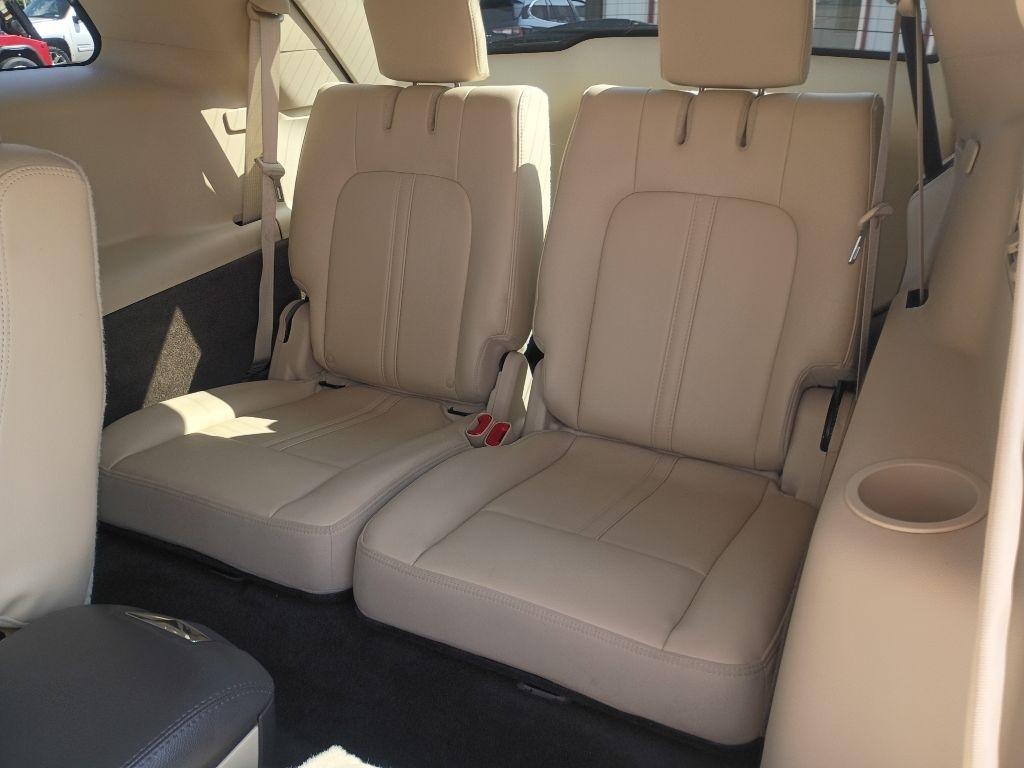 Lincoln MKT 3.5L with EcoBoost AWD 2013
