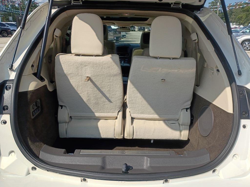 Lincoln MKT 3.5L with EcoBoost AWD 2013