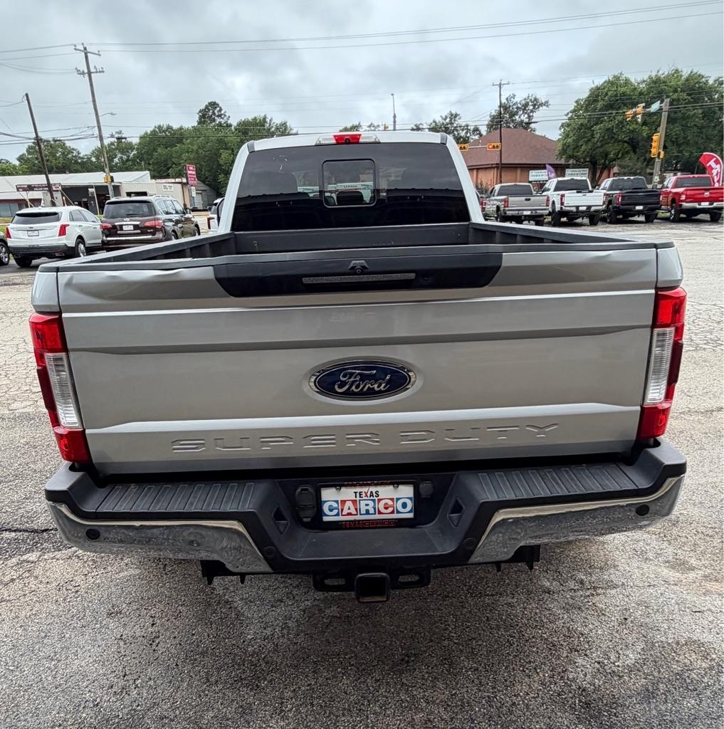Ford F-350 SD XL Crew Cab Long Bed DRW 4WD 2017