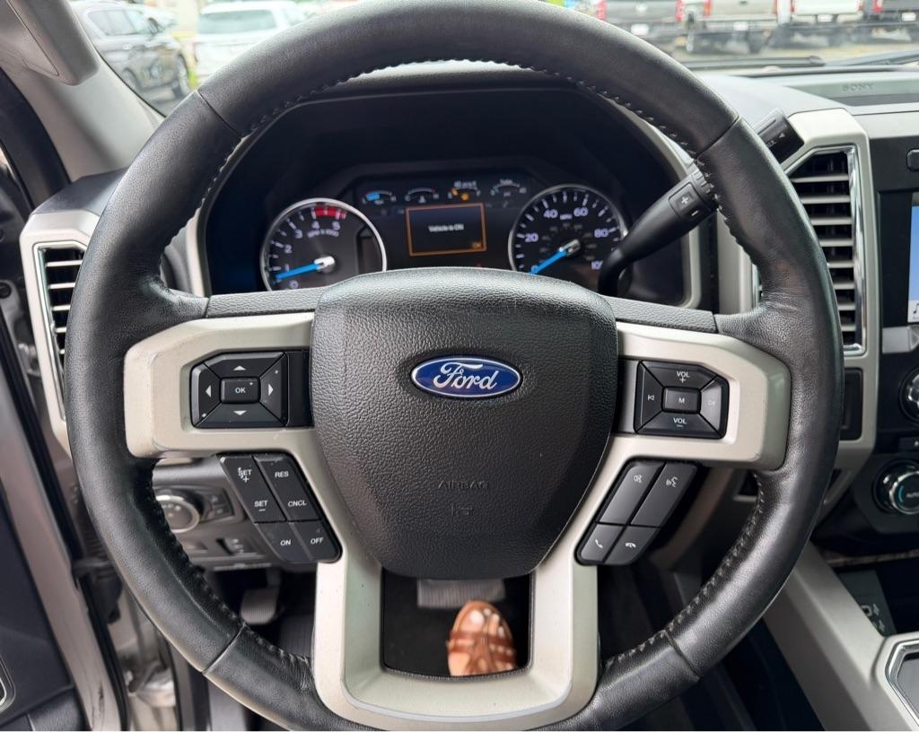 Ford F-350 SD XL Crew Cab Long Bed DRW 4WD 2017