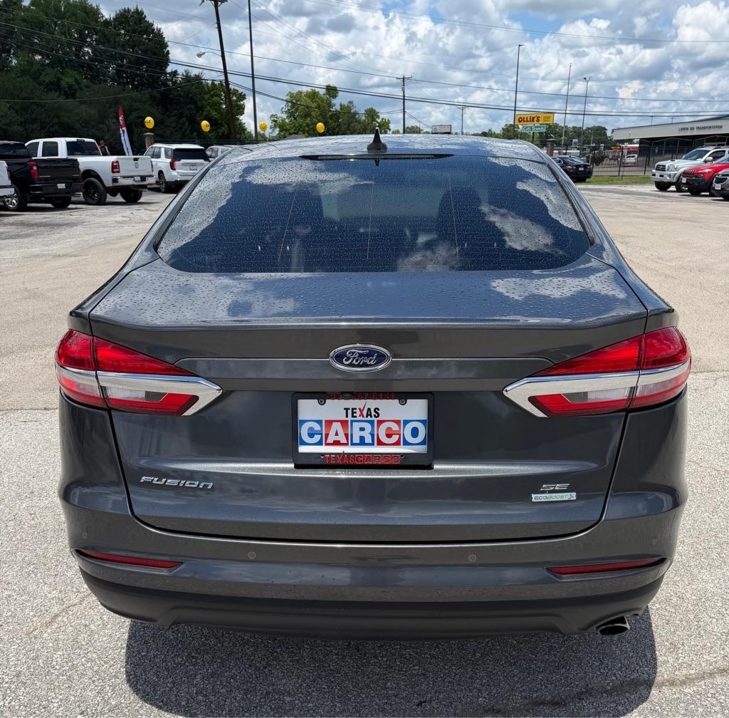 Ford Fusion SE 2020
