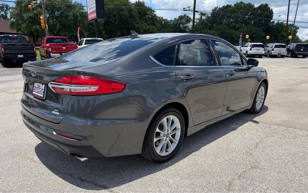 Ford Fusion SE 2020